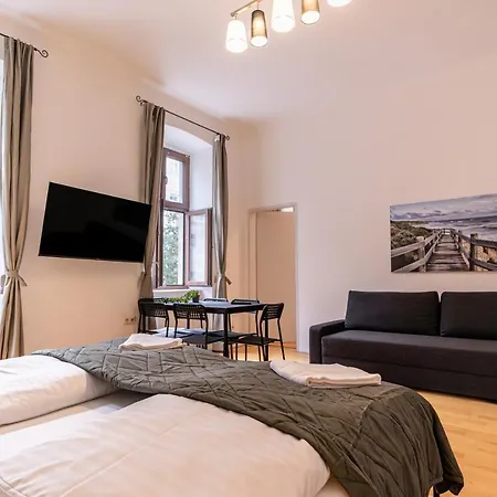 Stadthalle Oasis: Stylish 3Br Apartment In Vienna Exterior photo