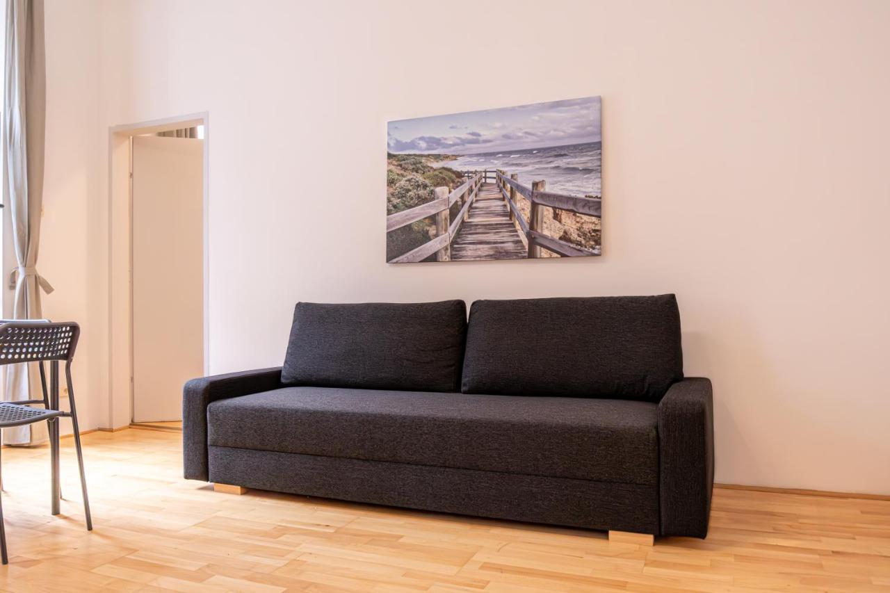 Apartment Stadthalle Oasis: Stylish 3br In *